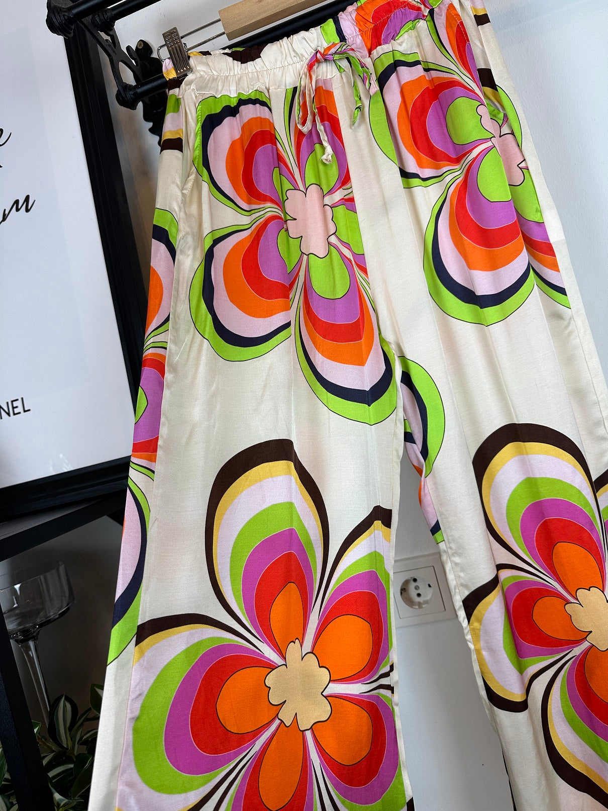 Hose mit Flowerprint