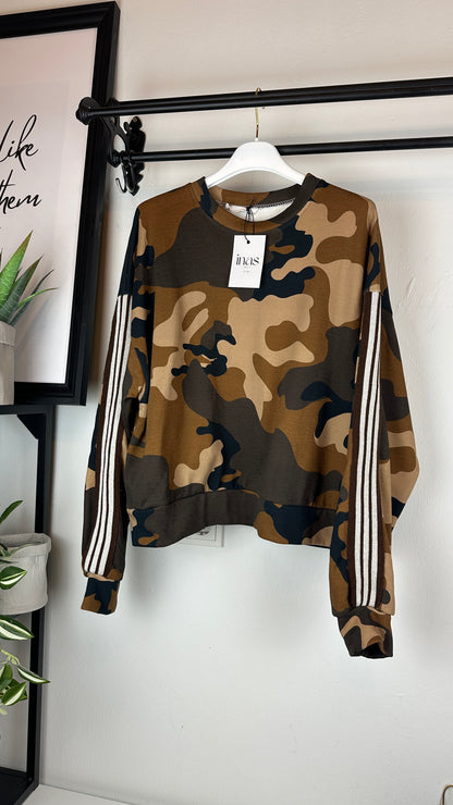 Sweater Camouflage mit Streifen